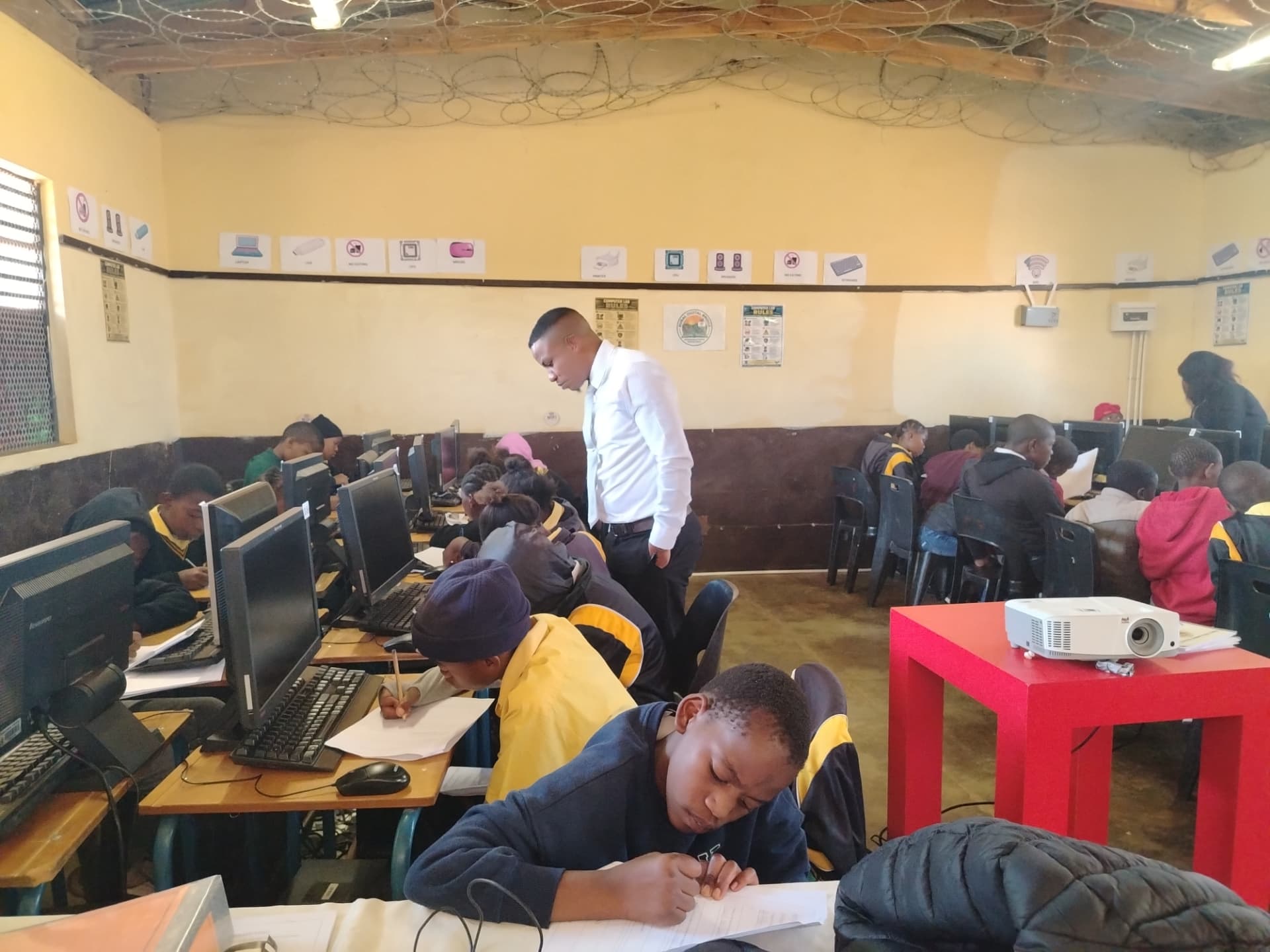 Grade 7 learners complete their digital skills assessment